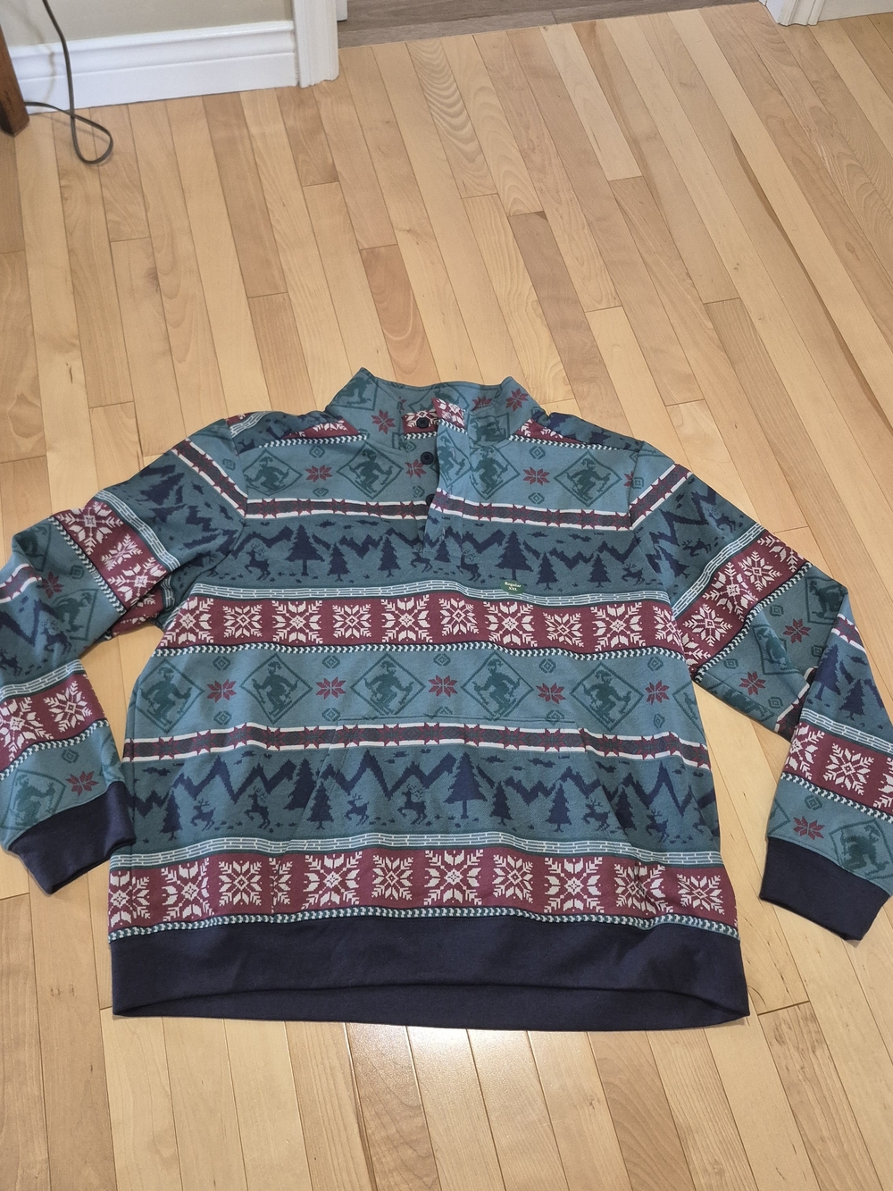 Men's Green Patterned Holiday Pullover Sweatsirt L.L. Bean